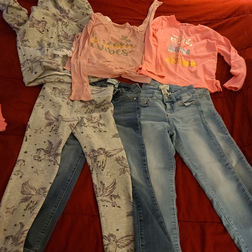 Lot if girls clothes